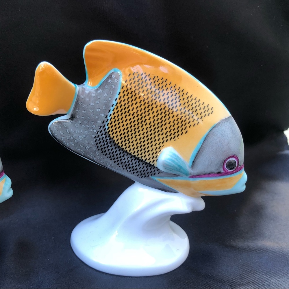 Hollohaza Handpainted Porcelain Fish Figurines Set of 2 - Picture 3 of 9